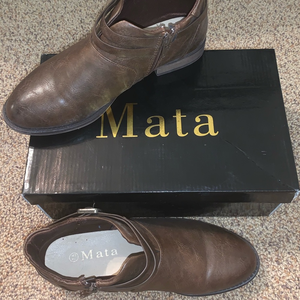 BROWN LEATHER ANKLE BOOTIES - Picture 7 of 8